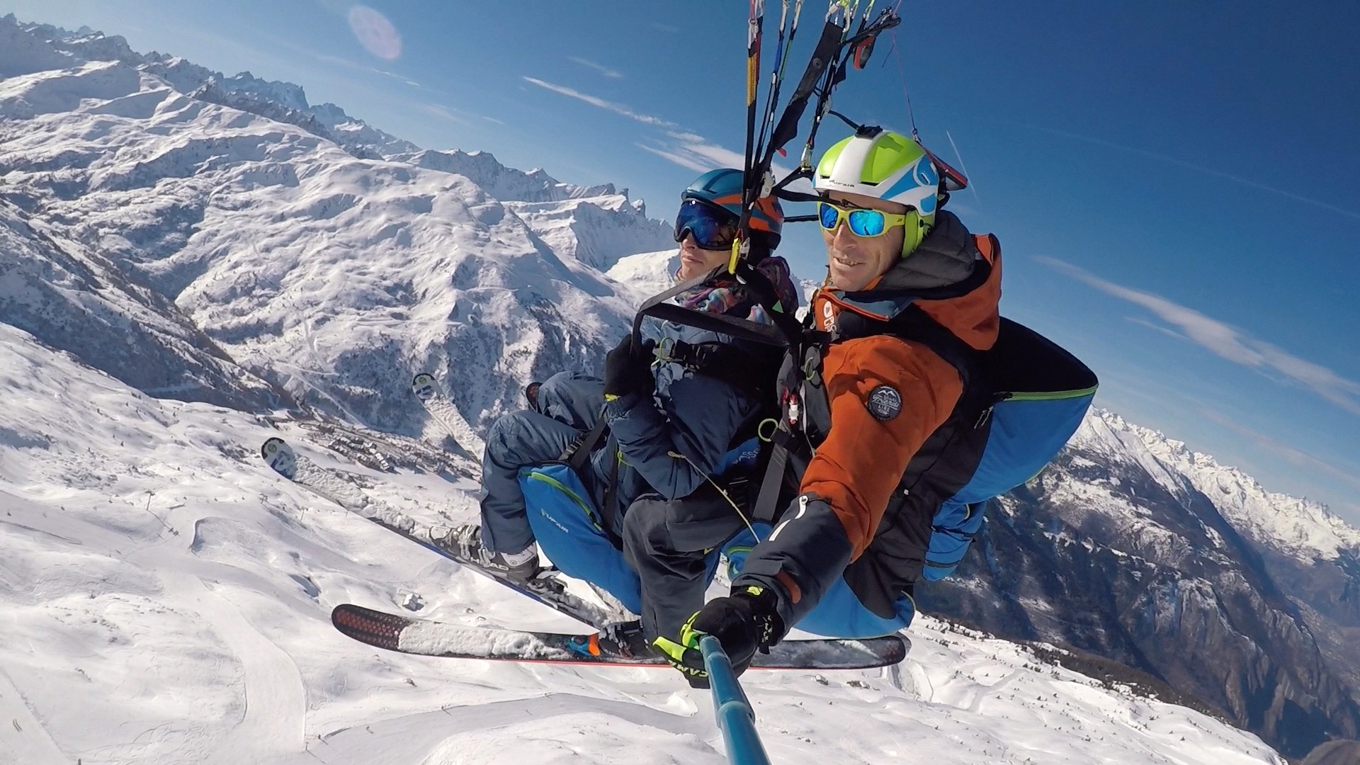 Parapente en hiver à Valmeinier