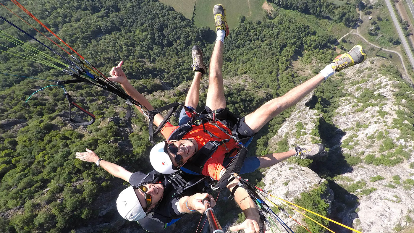 Baptême en parapente l'été à Valmeinier et Valloire