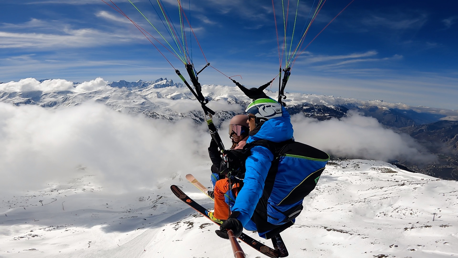 Vol biplace en parapente sur Valmeinier et Valloire