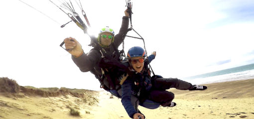 Parapente dans les dunes de Biville