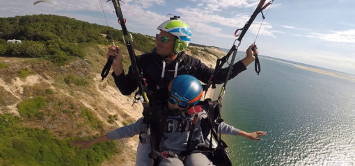 Paragliding tandem