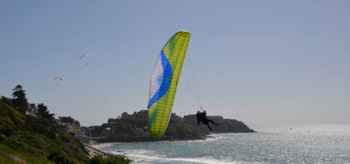 Paragliding in Granville Kervel