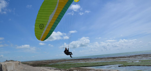 Paraglider in Île de Ré